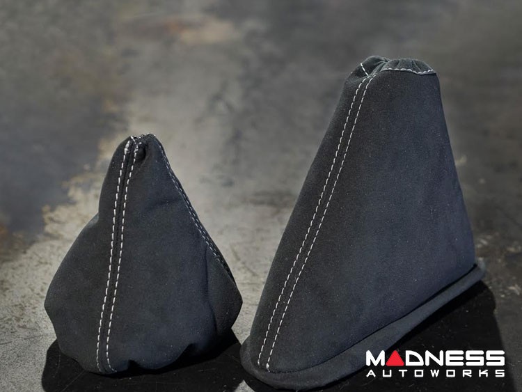 FIAT 500 Gear Shift Boot and eBrake Boot Set Black Suede w/ White